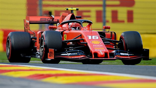 Charles Leclerc z Ferrari na trati Velk ceny Belgie