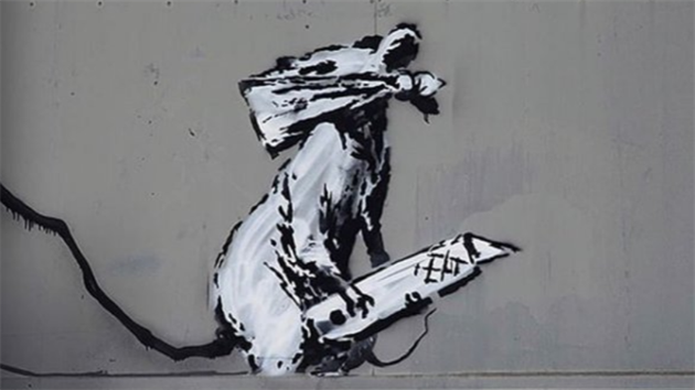 Krysa umlce Banksyho, kter zmizela z panelu v Pai. (3. z 2019)