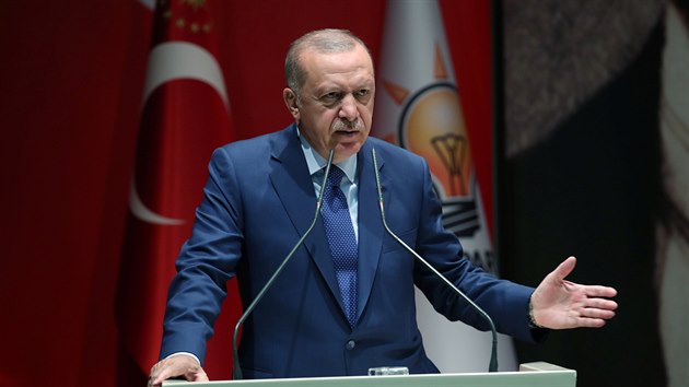 TTureck prezident Recep Tayyip Erdogan hroz opt Evrop se zplavou uprchlk (5. z 2019)