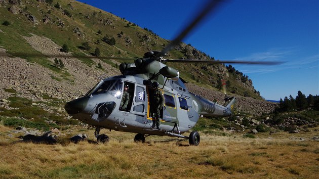 esk vrtulnky W-3A Sokol poprv trnuj ve francouzskch Pyrenejch pi cvien Mountain Flight 2019