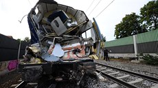 Kabina vlaku po sráce s kamionem na pejezdu v Uhínvsi (6. záí 2019)