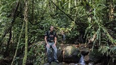 Spolek Prales d�tem, jeho� je Milan Jeglík p�edsedou, se sna�í vykupovat �ásti...