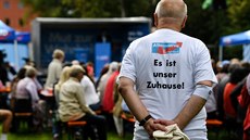 Stoupenec protiimigraní strany Alternativa pro Nmecko (AfD) (2.9.2019)