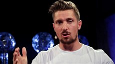 Rakouský lya Marcel Hirscher na tiskové konferenci, na ní oznámil konec...