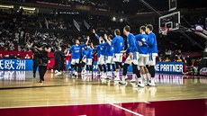 etí basketbalisté ped zápasem s eckem.