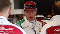 Kimi Räikkönen z Alfy Romeo během tréninků v Monze.