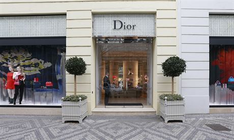 Obchod Dior v Paíské ulici v Praze