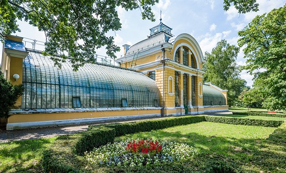 Zahradnická škola v Kopidlně unikla nynějším změnám v krajském školství, na snímku je skleník v jejím areálu.
