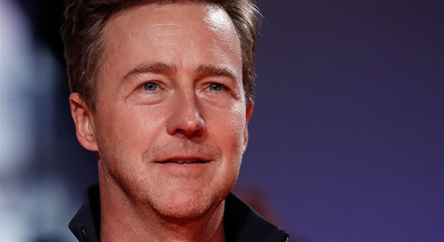 Herec Edward Norton zjistil, že je přímým potomkem Pocahontas