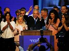 Lídr strany Likud a stávající premiér Benjamin Netanjahu sleduje výsledky voleb...