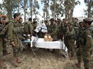 Izraeltí vojáci z ultraortodoxního praporu Netzah Yehuda pi tréninku na...