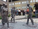 Malé sochy rozpoutaly na ústecké univerzit velký spor