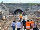 Na trati z eskch Budjovic do Prahy zaala raba 840 metr dlouhho tunelu...
