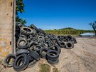 Ve Velii na Jinsku dl pibv pneumatik na ern skldce. (8. z 2019)