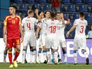 DÍLO DOKONÁNO. Čeští fotbalisté se radují ze třetího gólu do kosovské sítě, o...