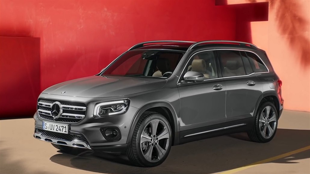 Glb Sedm Mist Na Zakladech Malych Mercedesu S Pohonem Prednich Kol Idnes Cz