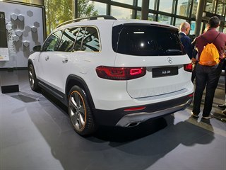 Mercedes GLB