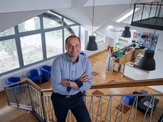 Ředitel písecké obchodní akademie Pavel Sekyrka zastává filozofii otevřené...