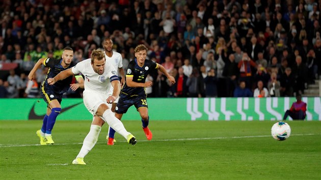 Harry Kane pi nespn penalt proti Kosovu.