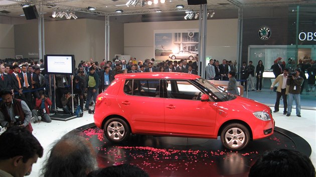 Premiéra druhé generace Škody Fabia na autosalonu v Dillí v roce 2008. Vůz s karoserií hatchback se na tradičním trhu zaměřeném na sedany neujal.