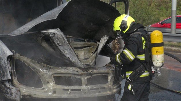 Na Jin spojce hoel nkladn automobil. (11. z 2019)