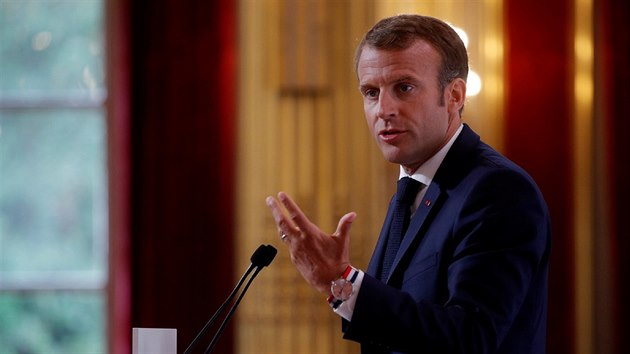 Francouzsk prezident Emmanuel Macron vystoupil na kadoron konferenci francouzskch velvyslanc v Elysejskm palci v Pai. (27. srpna 2018)