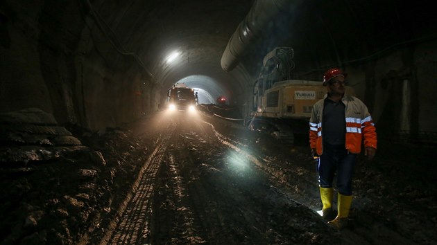Tunel Deboreč se začal razit loni v prosinci a nyní je hotových 380 metrů z celkových 660. (10. září 2019)