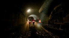 Tunel Debore se zaal razit loni v prosinci a nyní je hotových 380 metr z...