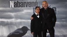 Petr Kotlár a Václav Marhoul na premiée filmu Nabarvené ptáe (Praha, 11. záí...