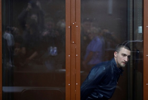 Ruský herec Pavel Ustinov byl odsouzen do vzení za násilí proti policistovi a...