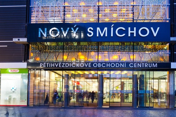 Obchodn centrum Nov Smchov v Praze vzniklo jako soust porevolun promny...
