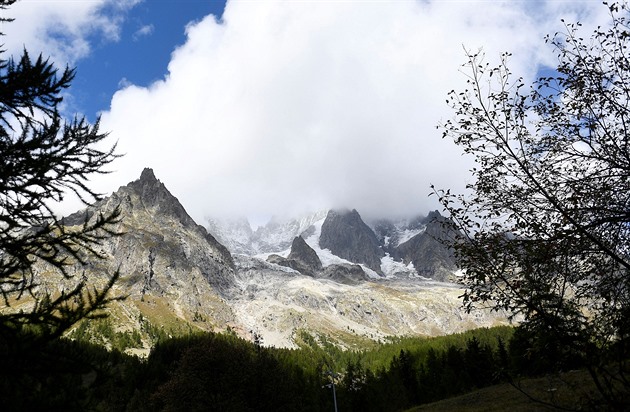 Mont Blanc trpí častými sesuvy kamení. Dříve rarita, nyní kvůli oteplování běžné