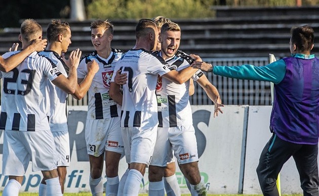 Hradec Králové porazil díky penaltě Blansko 1:0 a vede už o deset bodů