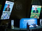 Jamajský premiér Andrew Holness (za pultíkem) promlouvá na klimatickém summitu...