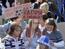 Studenti na Staromstském námstí v Praze stávkují za ochranu klimatu. (20....