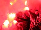 Fanouci Sparty odpálili v derby se Slavií pyrotechniku.