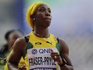 Jamajská sprinterka Shelly-Ann Fraserová-Pryceová vítzí v rozbhu stovky na...