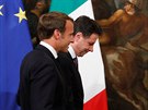 Francouzský prezident Emmanuel Macron a italský premiér Giuseppe Conte se...