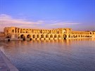 Chadu (Írán). Dkaz o jedinenosti perské architektury. Bohat zdobený most...