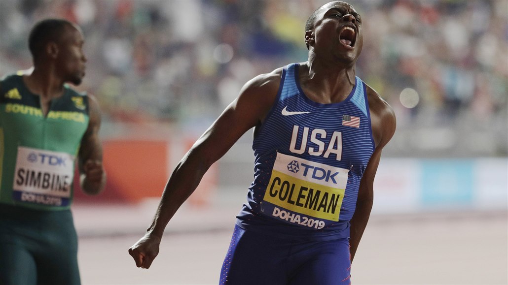 Amerian Christian Coleman se raduje z vítzství ve sprintu na 100 metr na...