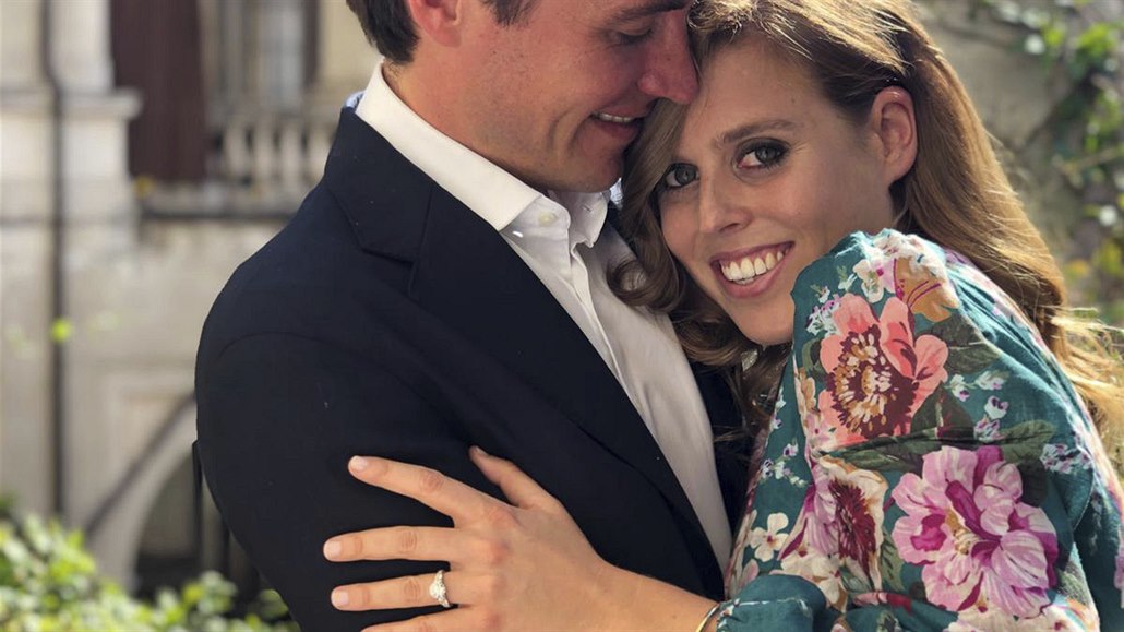 Edoardo Mapelli Mozzi a princezna Beatrice oznámili zasnoubení 26. zá�í 2019.