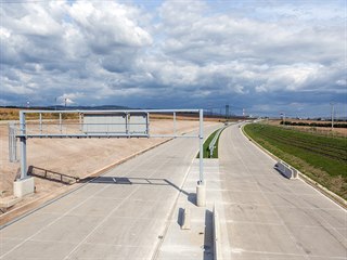 Stavba předposledního chybějícího úseku dálnice D1 z Lipníka nad Bečvou do...