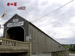 Hartland Bridge (Kanada). Stavl se v letech 1898 a 1901, krytým se stal a po...