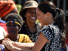 Vévodkyn Meghan ve tvrti Nyanga bhem prvního dne návtvy Afriky (Kapské...