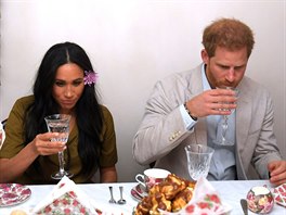 Princ Harry a vévodkyn Meghan na návtv u jihoafrické rodiny ze tvrti Bo...