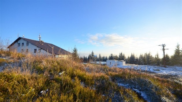 Horsk chata Severka se ski arelem v Doln Lomn.