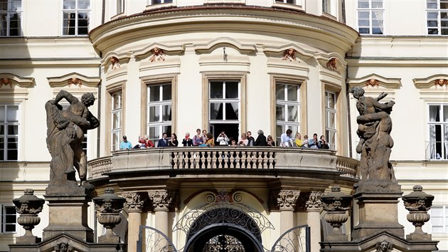 Na německé ambasádě v Praze se konala akce ke 30. výročí útěku východních Němců do SRN přes tuto, tehdy západoněmeckou ambasádu. (28. září 2019)