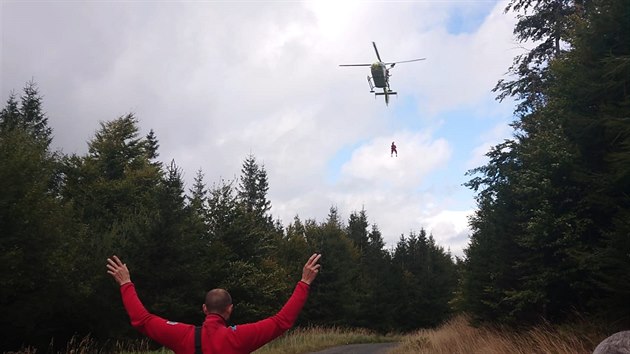 V Jesenkch se zranili dva turist, pro oba letl vrtulnk zchran. (28. z 2019)
