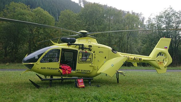 V Jesenkch se zranili dva turist, pro oba letl vrtulnk zchran. (28. z 2019)