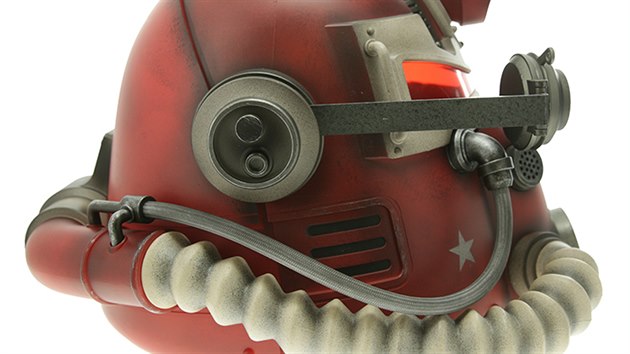 Sběratelská helma z Power Armour Nuka-Cola edice